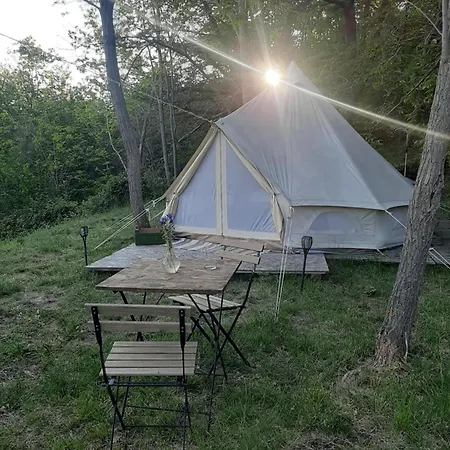 Rifugio Manfre Bivouac Tent אוהל מפואר בלפאסו